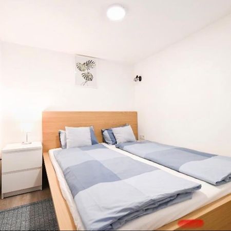 2 Bedroom Flat In Nyar Str., Boutique บูดาเปสต์ ภายนอก รูปภาพ