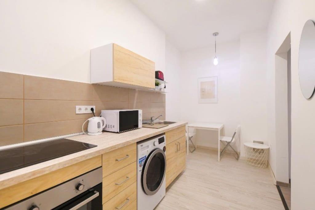 2 Bedroom Flat In Nyar Str., Boutique บูดาเปสต์ ภายนอก รูปภาพ