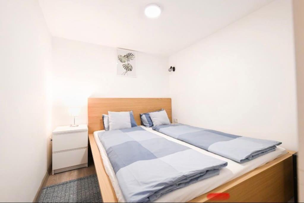 2 Bedroom Flat In Nyar Str., Boutique บูดาเปสต์ ภายนอก รูปภาพ